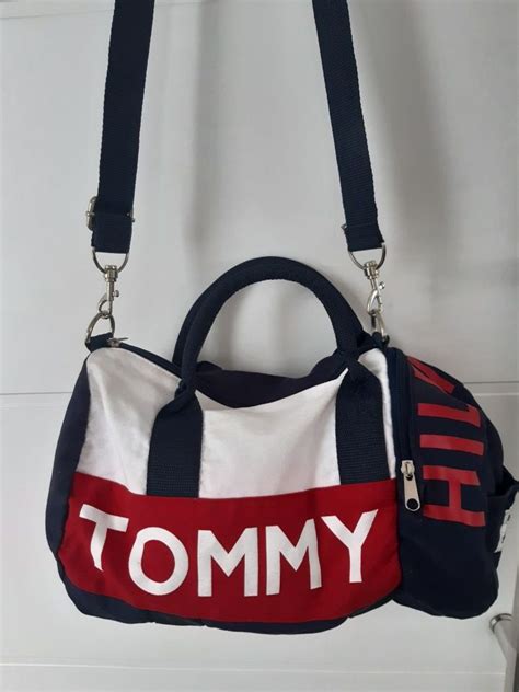 Bolsa academia tommy .